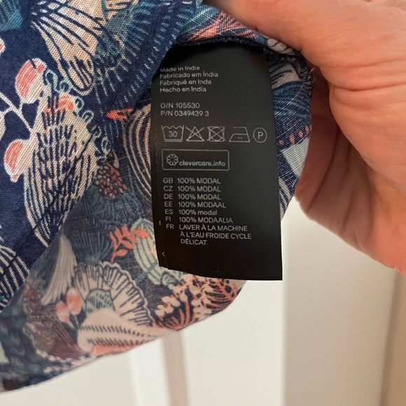 HM LOGG Blue Seashell Print Blouse, size 6 - Picture 5 of 6